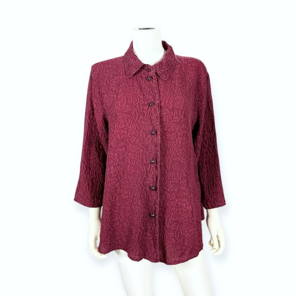 URU Maroon 100% Silk Button Front Top - Picture 7 of 10